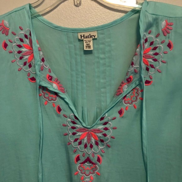 Hatley EMBROIDERED TASSEL BLOUSE - Picture 2 of 3